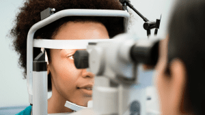 women getting eyes checked at opthmologist